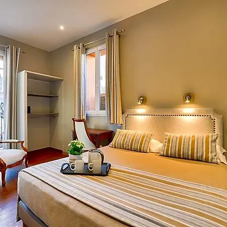 Lepante Hotel 2*
